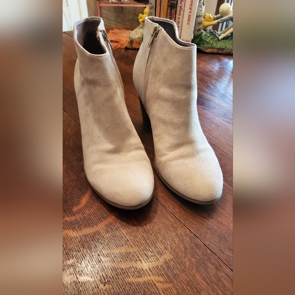 Ankle boots